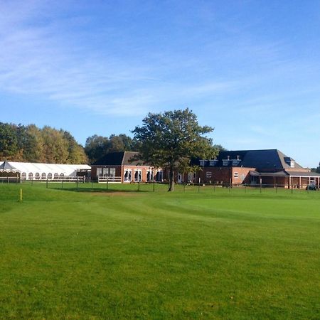 Silverstone Golf Club And Hotel Exterior foto