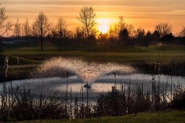 Silverstone Golf Club And Hotel Exterior foto